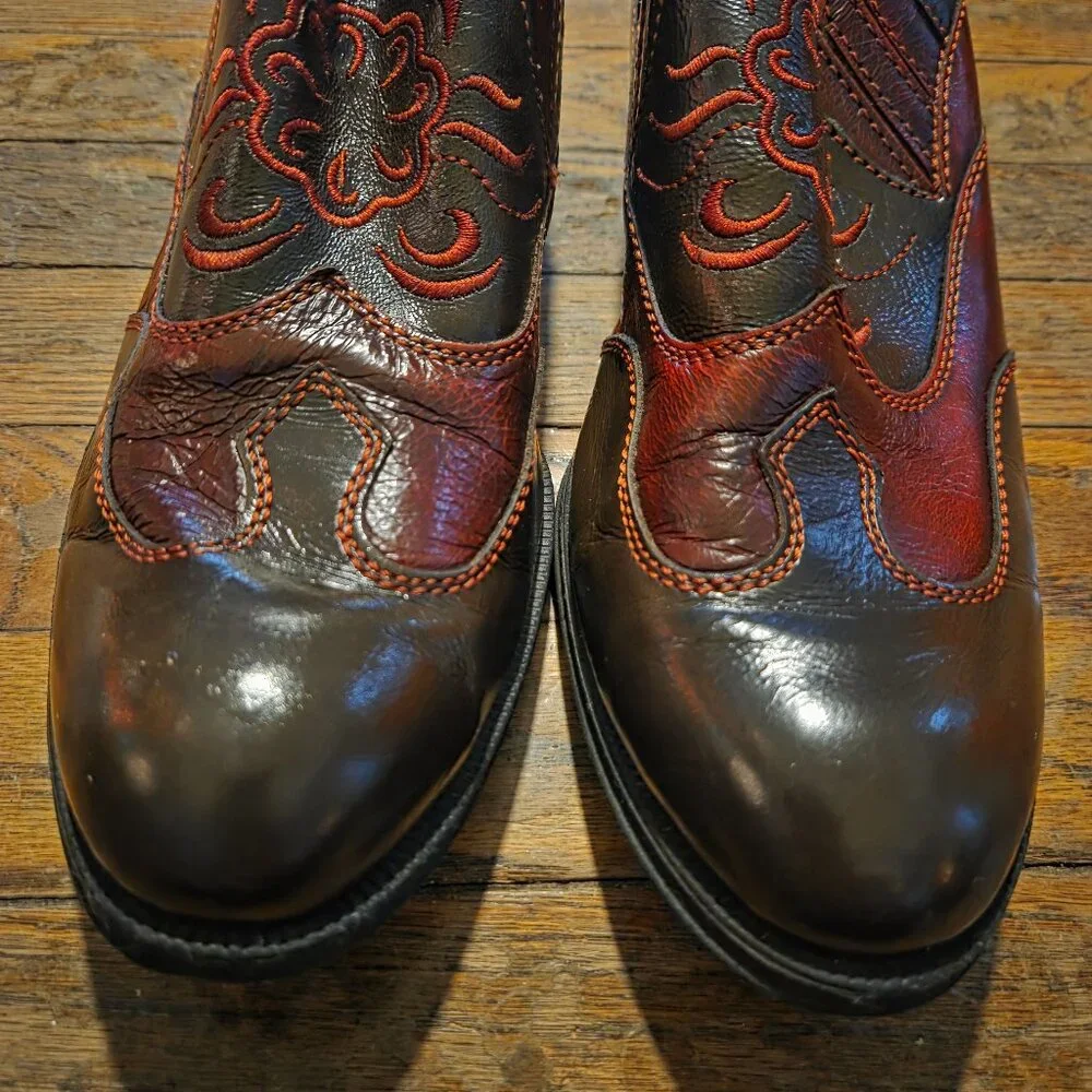 Born Leather Slip-On Shoes Men’s 8.5‎ Western Embroidered Leather Dress Shoes